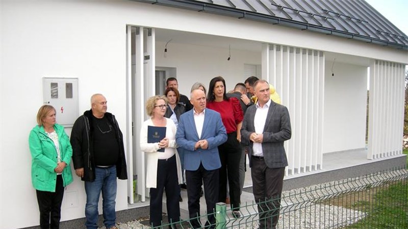 Bačić u Petrinji: Postupak obnove ćemo ubrzati